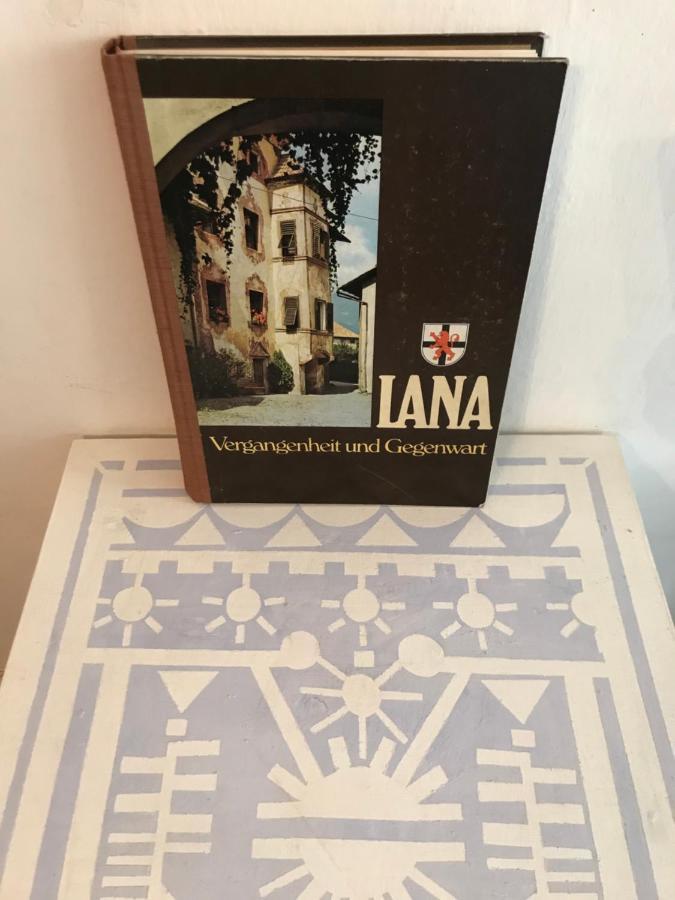 Ansitz Thalerhof Apartment Lana Exterior photo