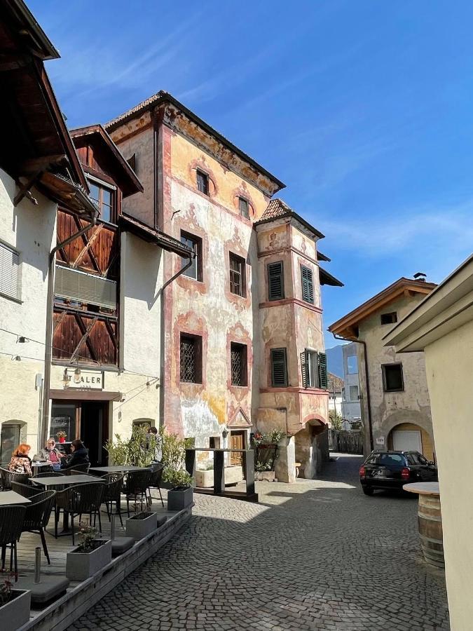 Ansitz Thalerhof Apartment Lana Exterior photo